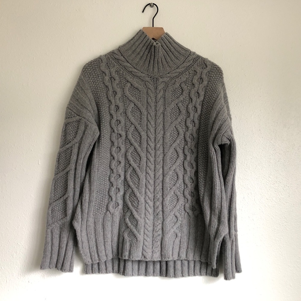 everlane soft wool turtleneck sweater